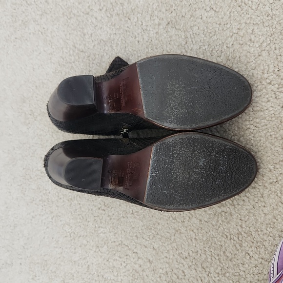 Sigerson Morrison 'Snakeskin' booties - Picture 6 of 8